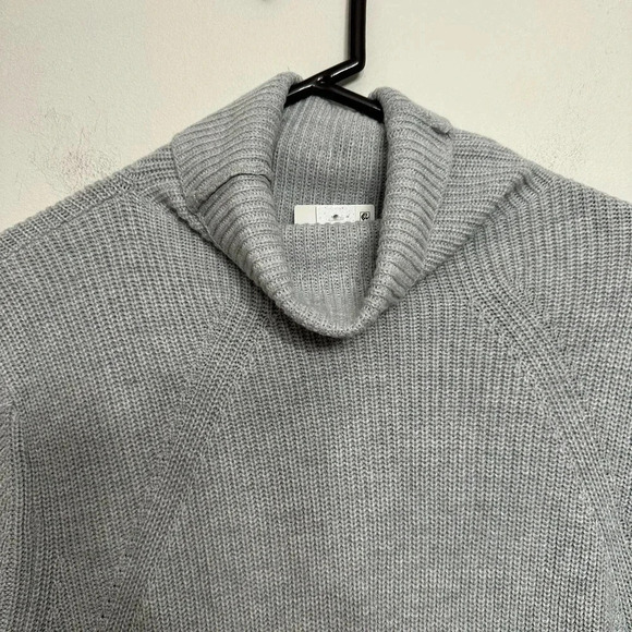 Abound NWT’s Mock Neck Ribbed Midi sweater dress. Slit thigh. Size medium - Picture 6 of 9